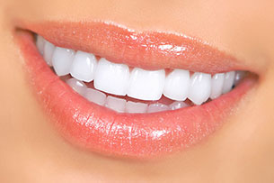 Best Manhattan Cosmetic Dentist in NYC - Porcelain Veneers Cosmetic Dentist  in Manhattan perfect smile makeovers